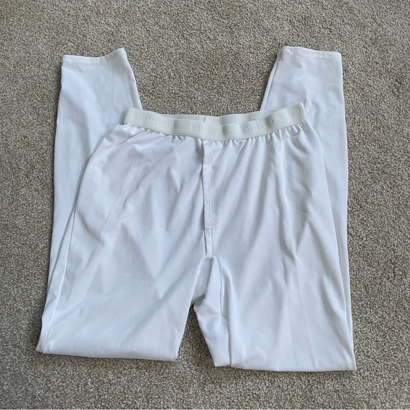 Patagonia Men’s White Performance Base layer Size Medium - Picture 4 of 10